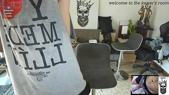 Snapshot of kaiser679_ chatting on 03-05-26, 08:38 kaiser679 online show from 03-05-26, 08:38