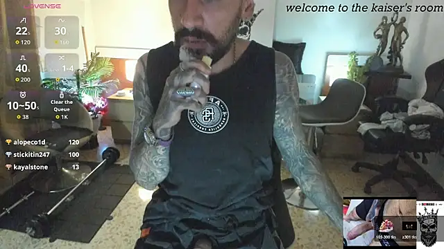 Snapshot of kaiser679_ chatting on 03-08-26, 02:04 kaiser679 online show from 03-08-26, 02:04