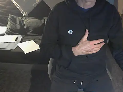 kiam471 online show from 02-12-25, 06:51