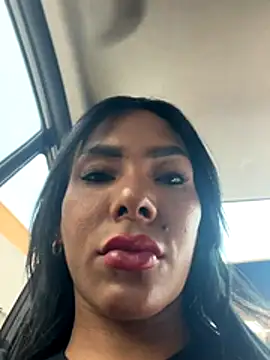 Snapshot of Doll_Loren chatting on 12-16-25, 06:24 Doll Loren online show from 12-16-25, 06:24