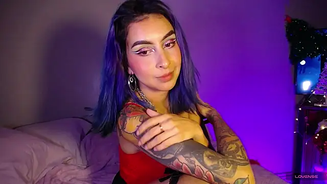 Cinamoonn online show from 12-21-24, 11:34