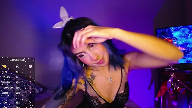 Cinamoonn online show from 01-04-25, 08:16