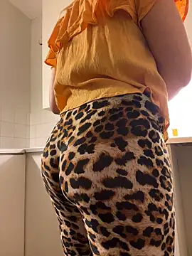 Snapshot of Maria_Texas chatting on 01-24-25, 03:55 Maria Texas online show from 01-24-25, 03:55