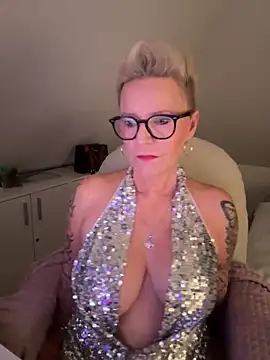 German Milf online show from 11-27-25, 02:41