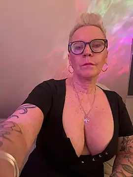 German Milf online show from 03-17-26, 10:07
