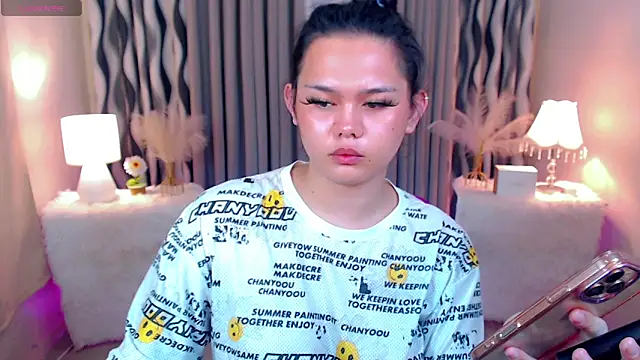 Ella Fantasiax online show from 10-30-25, 07:47