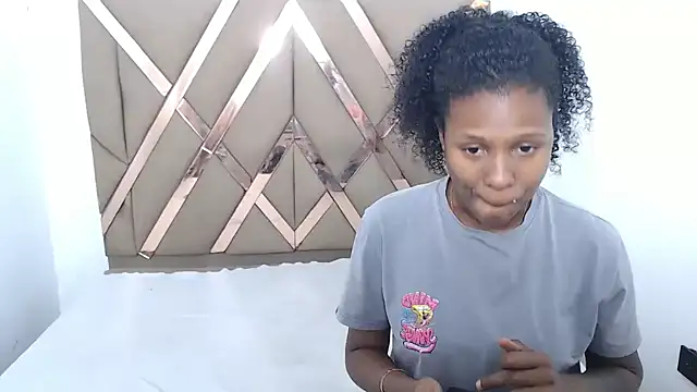 lizeth keilyn online show from 04-04-26, 02:47