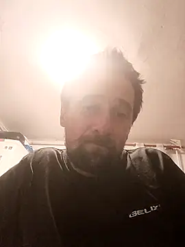 Stivn35 online show from 10-28-25, 03:21