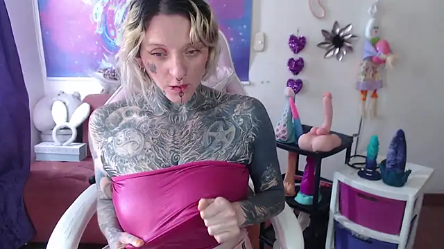 SLOPPYTITSS online show from 03-18-25, 03:10