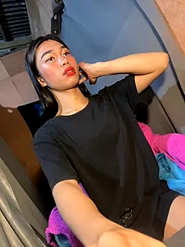 ToKeNa online show from 09-27-25, 10:53