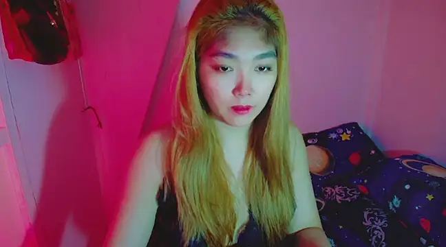 Snapshot of TR4NSCUTI3 chatting on 01-25-25, 11:54 TR4NSCUTI3 online show from 01-25-25, 11:54