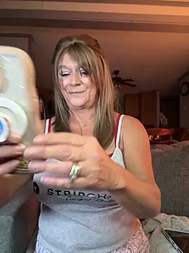 cowgirlc online show from 10-18-25, 02:14