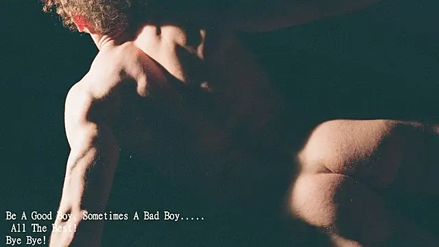 Snapshot of VIktorSecret chatting on 12-25-24, 07:02 VIktorSecret online show from 12-25-24, 07:02