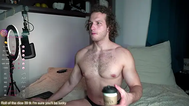 Snapshot of VIktorSecret chatting on 03-09-25, 12:42 VIktorSecret online show from 03-09-25, 12:42