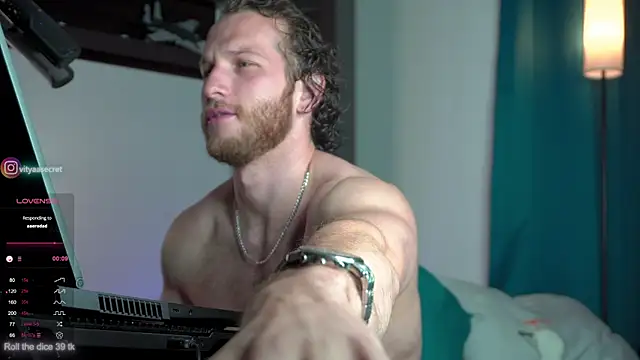 Snapshot of VIktorSecret chatting on 10-01-25, 05:13 VIktorSecret online show from 10-01-25, 05:13