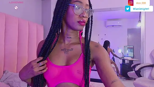 MiaMidnnightt online show from 04-25-26, 08:39