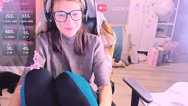 MollyLollipop online show from 11-10-25, 01:59