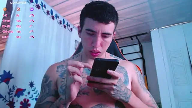 Adam Hudsond online show from 03-09-26, 01:04