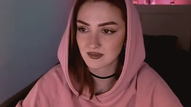 LilyFarey online show from 12-17-24, 09:27