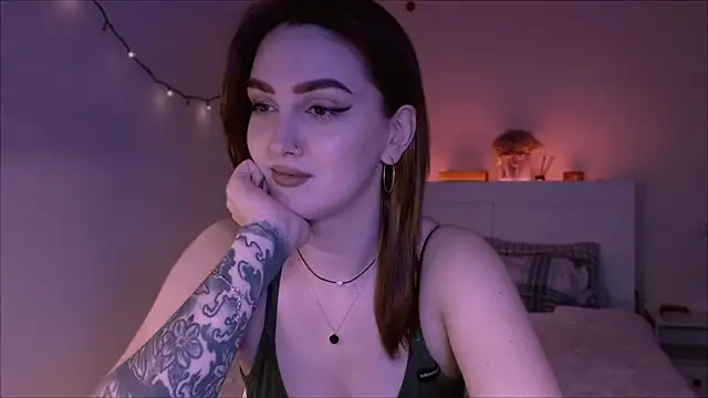 LilyFarey online show from 01-18-25, 06:10