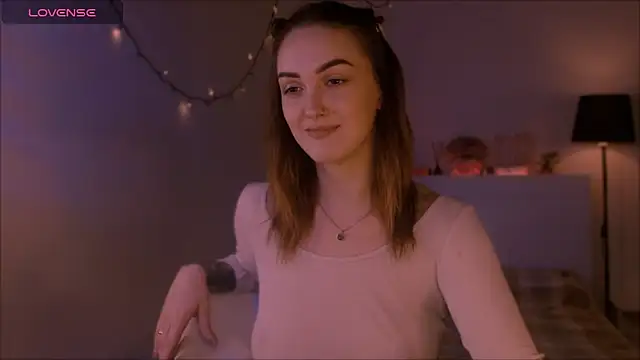 LilyFarey online show from 10-02-25, 06:48