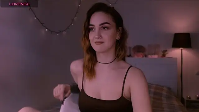 LilyFarey online show from 10-21-25, 06:41