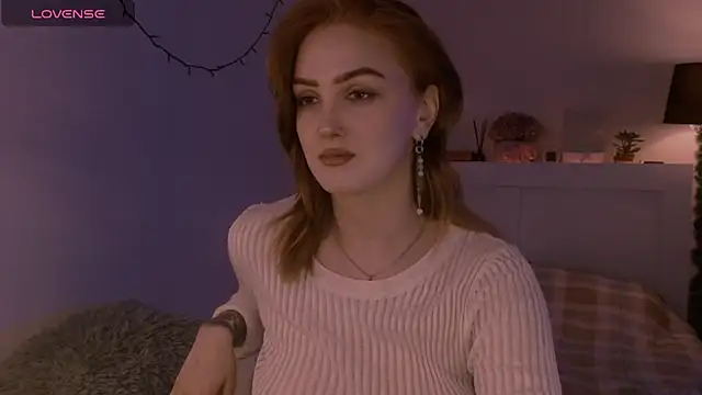 LilyFarey online show from 12-14-25, 08:24