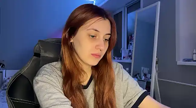 Uniarten online show from 01-21-25, 05:41