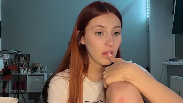 Uniarten online show from 09-23-25, 07:28