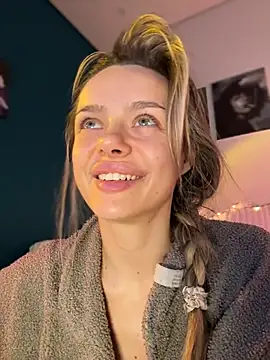 Kylie Desire online show from 11-28-25, 02:58