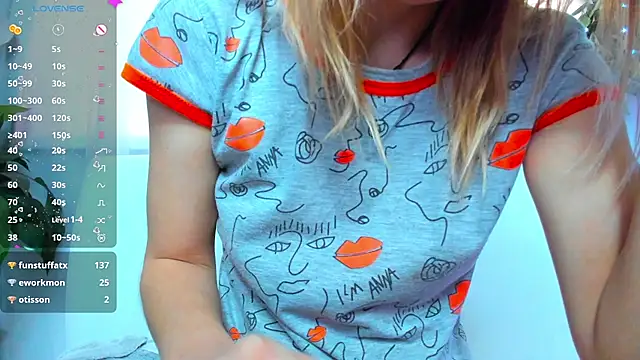 Snapshot of Bell_a_mi_ chatting on 02-07-25, 07:50 Bell a mi online show from 02-07-25, 07:50