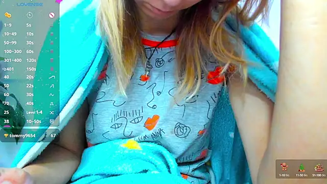 Snapshot of Bell_a_mi_ chatting on 02-08-25, 07:59 Bell a mi online show from 02-08-25, 07:59