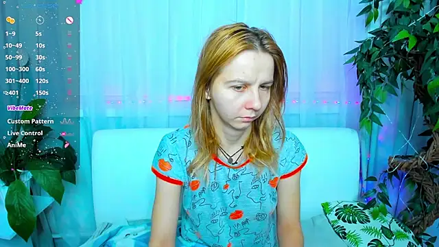 Snapshot of Bell_a_mi_ chatting on 02-09-25, 01:55 Bell a mi online show from 02-09-25, 01:55