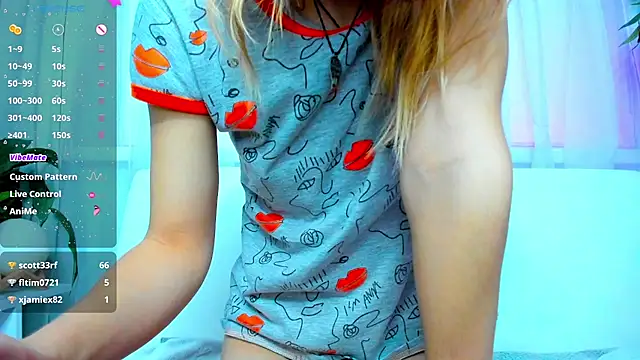 Snapshot of Bell_a_mi_ chatting on 02-11-25, 05:26 Bell a mi online show from 02-11-25, 05:26