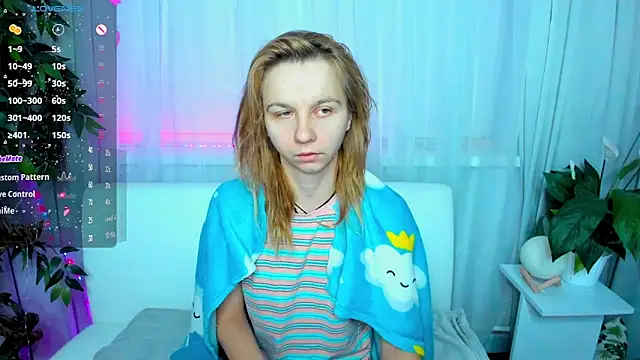 Snapshot of Bell_a_mi_ chatting on 02-22-25, 02:28 Bell a mi online show from 02-22-25, 02:28