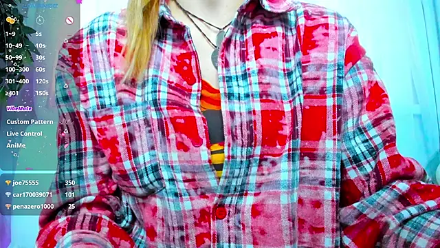 Snapshot of Bell_a_mi_ chatting on 03-01-25, 08:23 Bell a mi online show from 03-01-25, 08:23