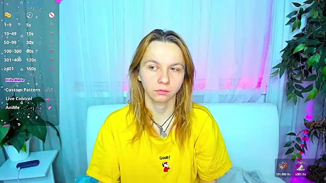 Snapshot of Bell_a_mi_ chatting on 03-20-25, 02:40 Bell a mi online show from 03-20-25, 02:40