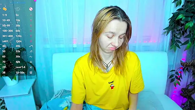 Snapshot of Bell_a_mi_ chatting on 03-22-25, 02:37 Bell a mi online show from 03-22-25, 02:37