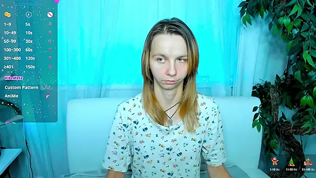 Snapshot of Bell_a_mi_ chatting on 09-09-25, 04:45 Bell a mi online show from 09-09-25, 04:45