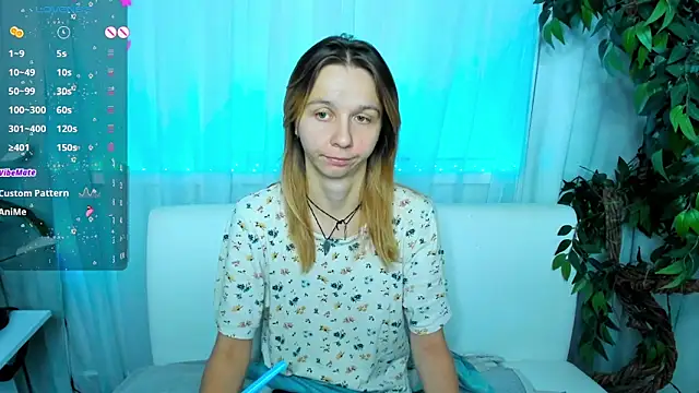 Snapshot of Bell_a_mi_ chatting on 09-11-25, 05:18 Bell a mi online show from 09-11-25, 05:18