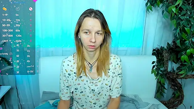 Snapshot of Bell_a_mi_ chatting on 09-14-25, 05:39 Bell a mi online show from 09-14-25, 05:39