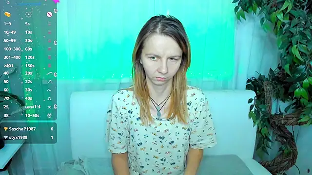 Snapshot of Bell_a_mi_ chatting on 09-20-25, 06:14 Bell a mi online show from 09-20-25, 06:14