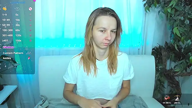 Snapshot of Bell_a_mi_ chatting on 09-26-25, 06:39 Bell a mi online show from 09-26-25, 06:39