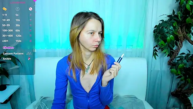 Snapshot of Bell_a_mi_ chatting on 10-09-25, 08:34 Bell a mi online show from 10-09-25, 08:34