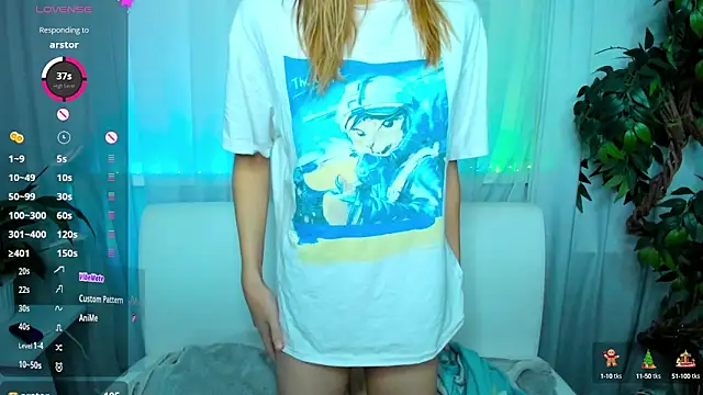 Snapshot of Bell_a_mi_ chatting on 10-13-25, 08:14 Bell a mi online show from 10-13-25, 08:14