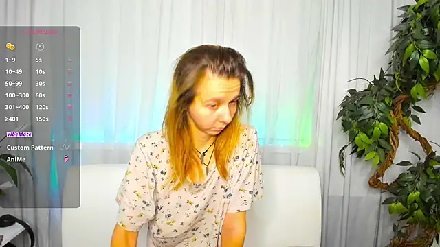 Snapshot of Bell_a_mi_ chatting on 11-01-25, 10:50 Bell a mi online show from 11-01-25, 10:50