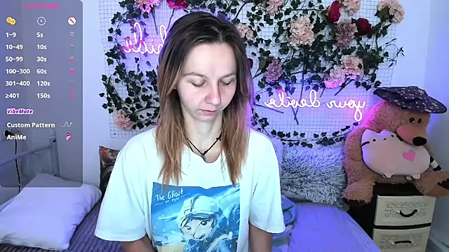 Snapshot of Bell_a_mi_ chatting on 11-29-25, 11:13 Bell a mi online show from 11-29-25, 11:13