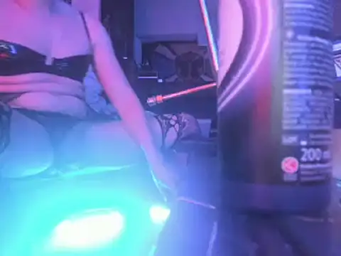 Snapshot of slankecrosdresser chatting on 12-11-24, 01:26 slankecrosdresser online show from 12-11-24, 01:26