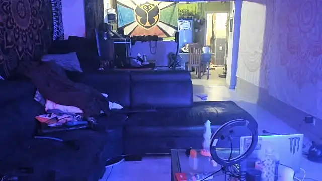 Snapshot of slankecrosdresser chatting on 02-06-25, 09:06 slankecrosdresser online show from 02-06-25, 09:06