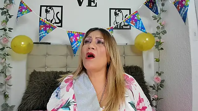 yayita mature online show from 06-10-26, 03:11